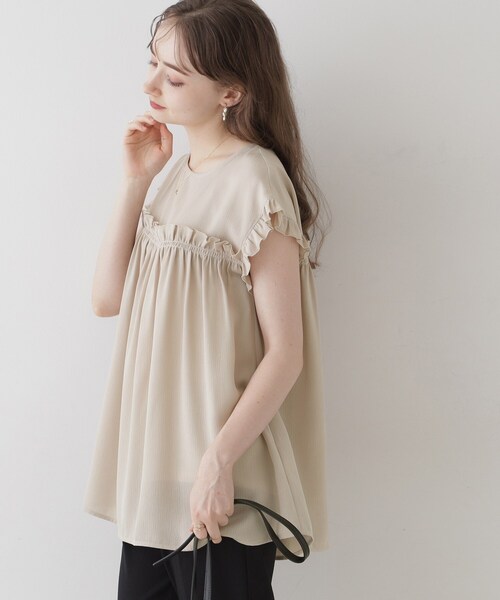 couture brooch(クチュールブローチ)の「◆【インしないでキマる長め丈】フリルデザインチュニック(チュニック・レディース・ブラック/ベージュ・42/38)」の17枚目の写真