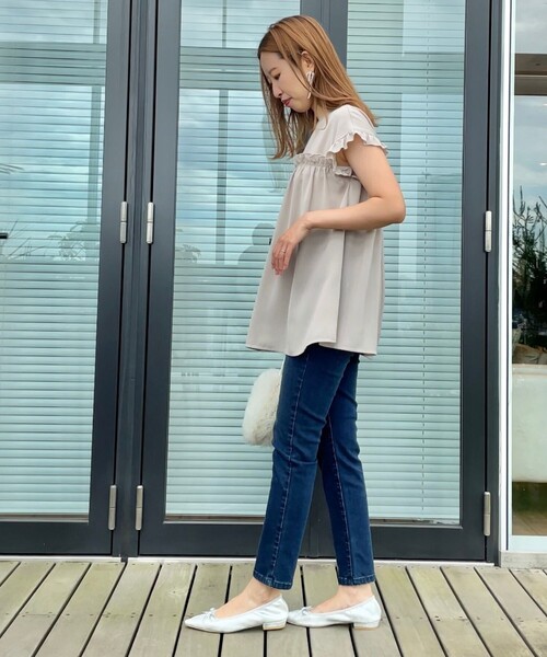 couture brooch(クチュールブローチ)の「◆【インしないでキマる長め丈】フリルデザインチュニック(チュニック・レディース・ブラック/ベージュ・42/38)」の20枚目の写真