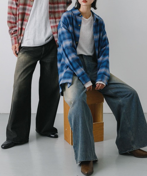 SENSE OF PLACE by URBAN RESEARCH（センスオブプレイスバイアーバンリサーチ）の「『ユニセックス』ヴィンテージライクデニムワイドパンツ（デニムパンツ・メンズ・ブラック/インディゴブルー・MEDIUM/LARGE）」の13枚目の写真