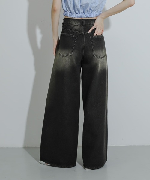 SENSE OF PLACE by URBAN RESEARCH(センスオブプレイスバイアーバンリサーチ)の「『ユニセックス』ヴィンテージライクデニムワイドパンツ(デニムパンツ・メンズ・ブラック/インディゴブルー・MEDIUM/LARGE)」の16枚目の写真