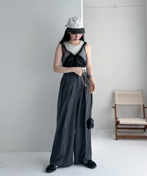 EPIMI E'PIMMY(エピミエピミー)の「チュールフリルクロップドビスチェ(シャツ/ブラウス・レディース・ブラック/オフホワイト・MEDIUM)」の4枚目の写真