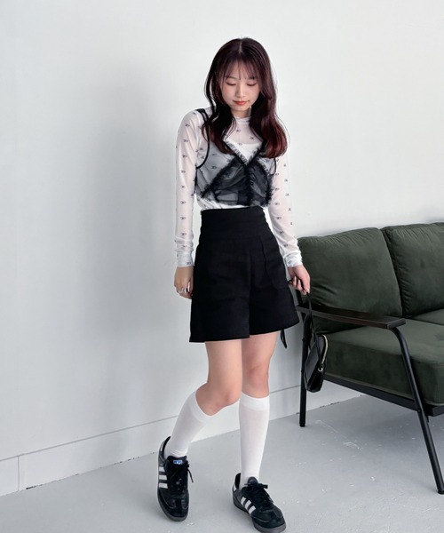 EPIMI E'PIMMY(エピミエピミー)の「チュールフリルクロップドビスチェ(シャツ/ブラウス・レディース・ブラック/オフホワイト・MEDIUM)」の6枚目の写真