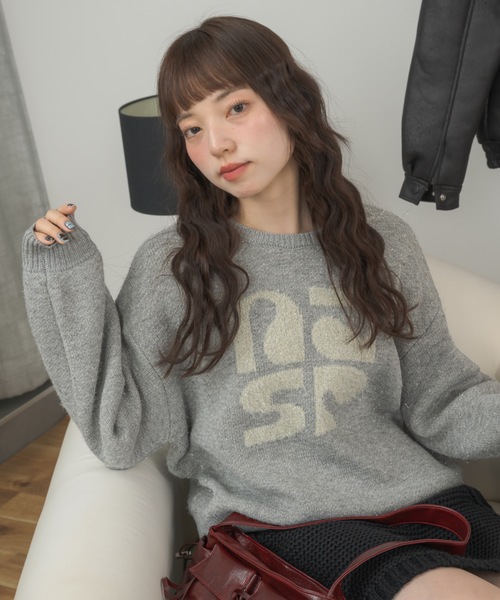 Birthday room(バースデイルーム)の「ラメロゴニット / glitter logo knit(ニット/セーター・レディース・ライトブルー/アイボリー/グレー・FREE)」の2枚目の写真
