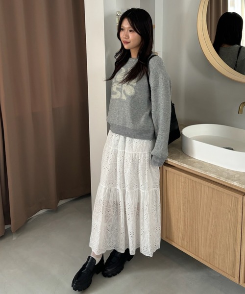 Birthday room(バースデイルーム)の「ラメロゴニット / glitter logo knit(ニット/セーター・レディース・ライトブルー/アイボリー/グレー・FREE)」の11枚目の写真