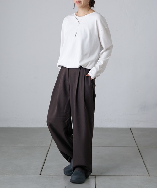 COLONY 2139（コロニートゥーワンスリーナイン）の「スマート長袖Tシャツ（Tシャツ/カットソー・レディース・ブラック/チャコールグレー/ホワイト・FREE）」の11枚目の写真