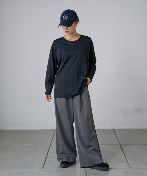 COLONY 2139（コロニートゥーワンスリーナイン）の「スマート長袖Tシャツ（Tシャツ/カットソー・レディース・ブラック/チャコールグレー/ホワイト・FREE）」の13枚目の写真