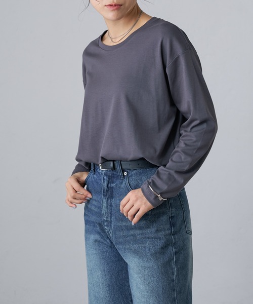 COLONY 2139（コロニートゥーワンスリーナイン）の「スマート長袖Tシャツ（Tシャツ/カットソー・レディース・ブラック/チャコールグレー/ホワイト・FREE）」の18枚目の写真