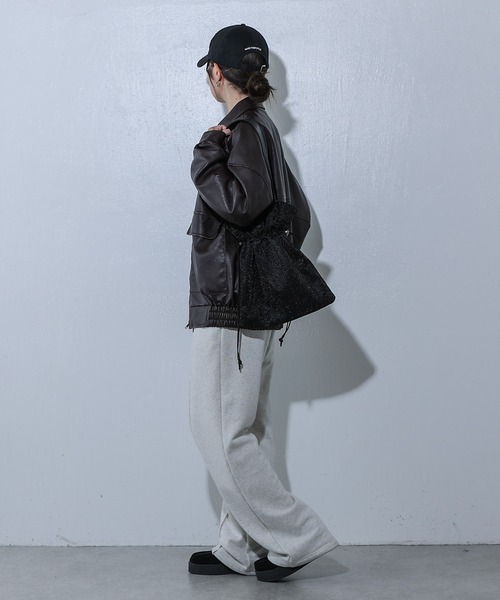 COLONY 2139(コロニートゥーワンスリーナイン)の「グリッターラメ巾着トート(トートバッグ・レディース・シルバー/ブルー/ブラック・FREE)」の11枚目の写真