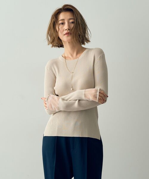 YECCA VECCA(イェッカヴェッカ)の「袖口シアーリブニット(ニット/セーター・レディース・ライトグレー/ダークグリーン/ブラック/ライトベージュ・FREE)」の7枚目の写真