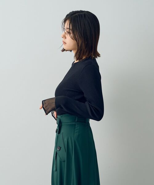 YECCA VECCA(イェッカヴェッカ)の「袖口シアーリブニット(ニット/セーター・レディース・ライトグレー/ダークグリーン/ブラック/ライトベージュ・FREE)」の21枚目の写真