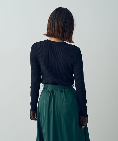 YECCA VECCA(イェッカヴェッカ)の「袖口シアーリブニット(ニット/セーター・レディース・ライトグレー/ダークグリーン/ブラック/ライトベージュ・FREE)」の22枚目の写真