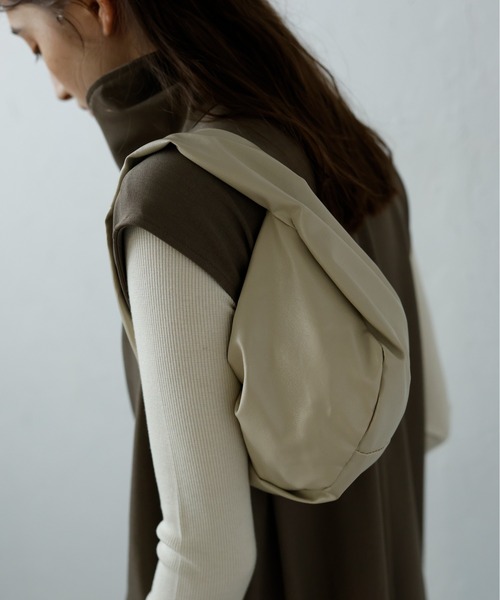 soft leather mini bag / レザーミニバッグ