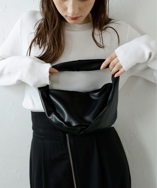 soft leather mini bag / レザーミニバッグ