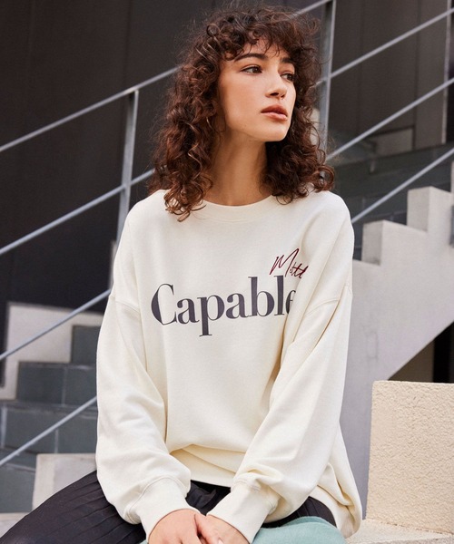 BAYFLOW（ベイフロー）の「[程よいサイズ感]ピグメントロゴスウェットプルオーバー（スウェット・レディース・ライトグレー/ブルー/チャコールグレー/オフホワイト/ライトピンク/ブラウン/ピンク/ライトブルー/ベージュ・SMALL/MEDIUM）」の2枚目の写真