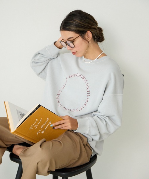 BAYFLOW（ベイフロー）の「[程よいサイズ感]ピグメントロゴスウェット