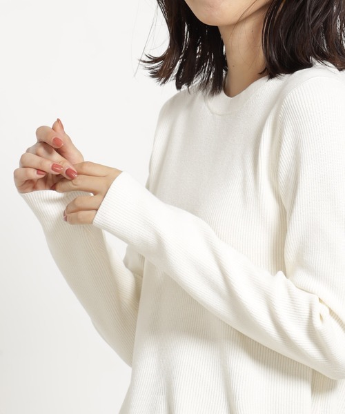 FOUND GOOD（ファウンドグッド）の「コンフォートペプラムニット（ニット/セーター・レディース・ブラック/ホワイト系5/ブルー系2/レッド系8・L/M/S）」の7枚目の写真