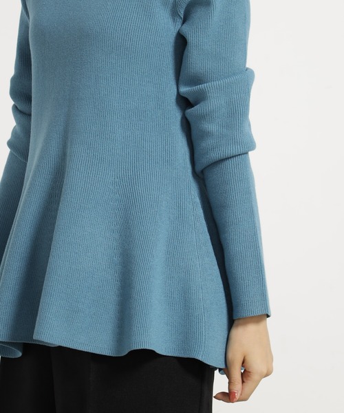 FOUND GOOD（ファウンドグッド）の「コンフォートペプラムニット（ニット/セーター・レディース・ブラック/ホワイト系5/ブルー系2/レッド系8・L/M/S）」の16枚目の写真