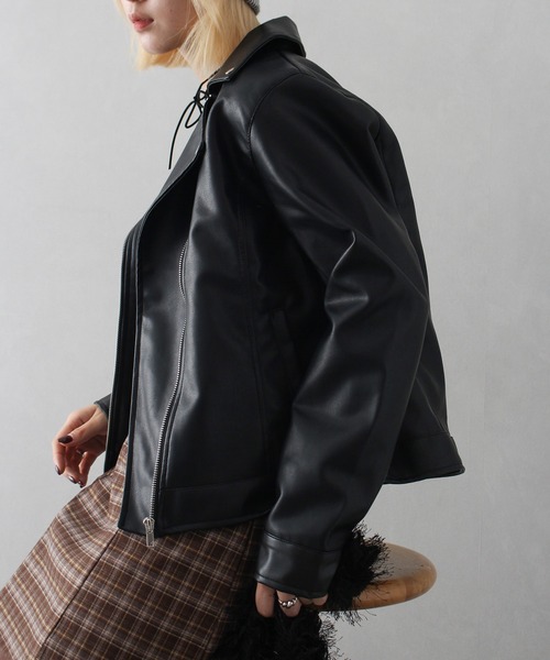 SpRay（スプレイ）の「フェイクレザーライダース（ライダースジャケット・レディース・ブラック×ブラック/ブラック/ブラウン・FREE）」の16枚目の写真