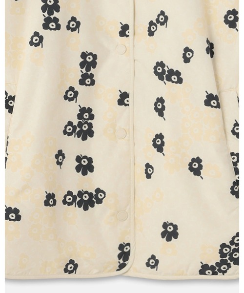 marimekko(マリメッコ)の「Unikko /Ae Sanny Pikkuinen coat(ノーカラーコート・レディース・クリーム・X-SMALL/SMALL/MEDIUM)」の5枚目の写真
