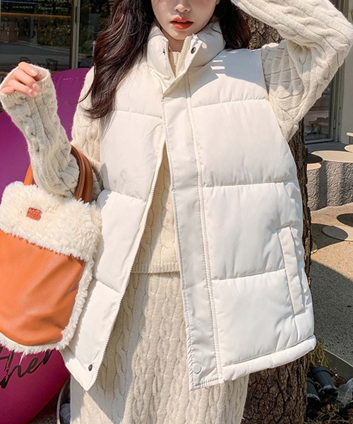 Girly Doll(ガーリードール)の「スタンドカラー中綿ベスト(ダウンベスト・レディース・ブラック/ホワイト・M/L)」の9枚目の写真