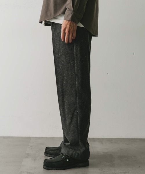 URBAN RESEARCH DOORS(アーバンリサーチドアーズ)の「ウールブレンドネップワンタックパンツ(その他パンツ・メンズ・ブラウン系その他/グレー系その他・MEDIUM/LARGE)」の20枚目の写真