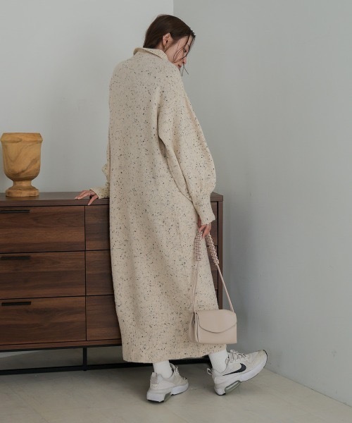 Bab(バブ)の「【低身長向けサイズあり】ネップストレートラインニットワンピース(ワンピース・レディース・ベージュ/ブラック/オフホワイト・M/S)」の18枚目の写真