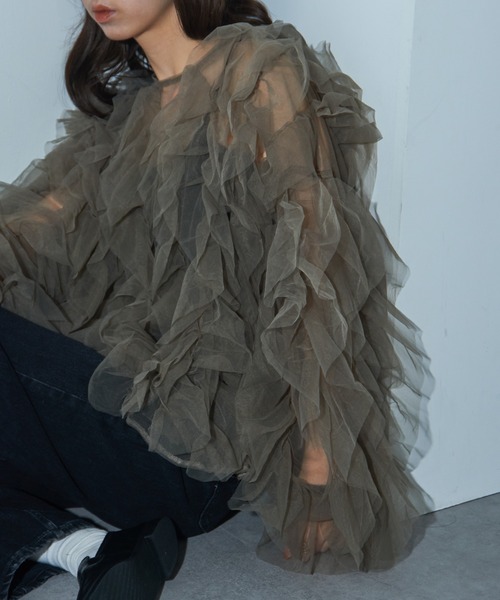 MAISON BREEZE reveur（メゾンブリーズレヴール）の「【MAISON BREEZE reveur】チュールフリルトップス trc（シャツ/ブラウス・レディース・グレー/アイボリー/ブラック・FREE）」の19枚目の写真