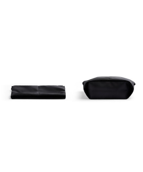 entre square(アントレスクエアー)の「Bellroy/ボディバッグ/サコッシュ Laneway Sacoche インク(ボディバッグ/ウエストポーチ・メンズ・ダークブラック・ONE SIZE)」の5枚目の写真