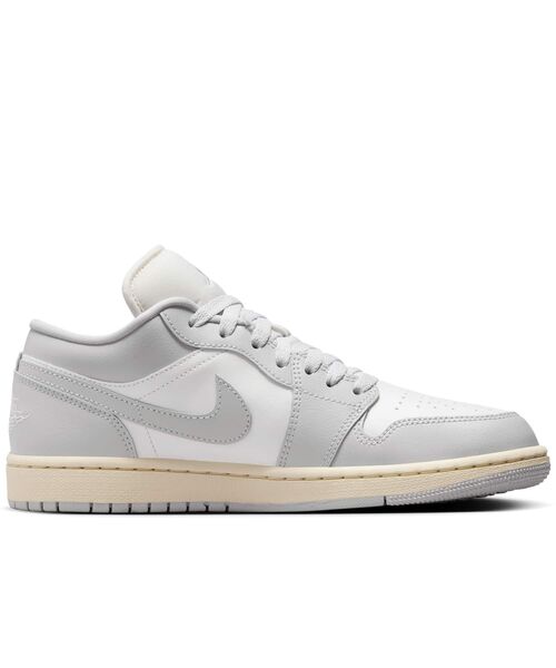 JORDAN BRAND(ジョーダンブランド)の「エア ジョーダン 1 LOW ウィメンズシューズ / Air Jordan 1 Low Women's Shoes DC0774-103 Sail(スニーカー・レディース・ホワイト系2・22/22.5/23/23.5/24/24.5/25/25.5/26/26.5/27/27.5/28/28.5/29)」の6枚目の写真
