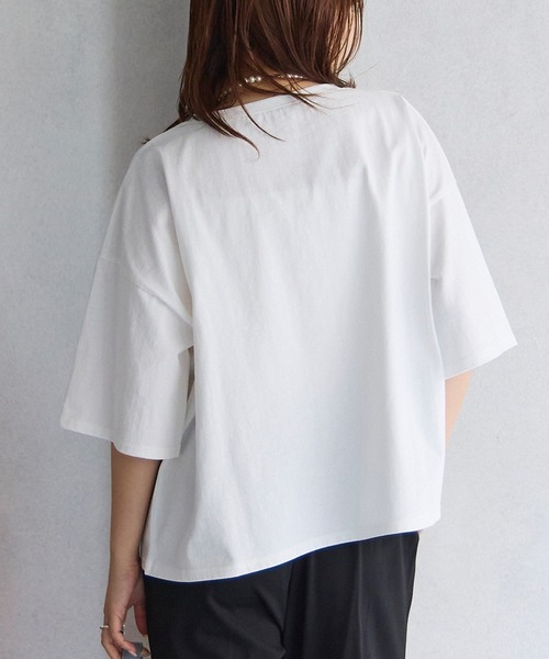 LAVEANGE（ラビアンジェ）の「ミッキー/フロッキープリントTシャツ（Tシャツ/カットソー・レディース・スミクロ/オフホワイト・4L/3L/LL/M/5L）」の17枚目の写真