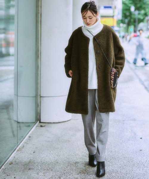 nissen（ニッセン）の「軽量ボアノーカラージャケットコート（ノーカラージャケット・レディース・チャコールグレー/アイボリー/カーキ/ブラック・3L/LL/L/M/S）」の10枚目の写真