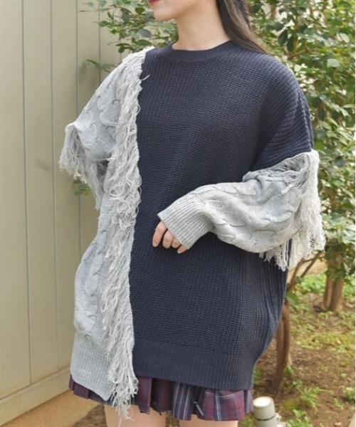 axes femme(アクシーズファム)の「バイカラー×フリンジニット(チュニック・レディース・キナリ/ネイビー/モカ・FREE)」の3枚目の写真
