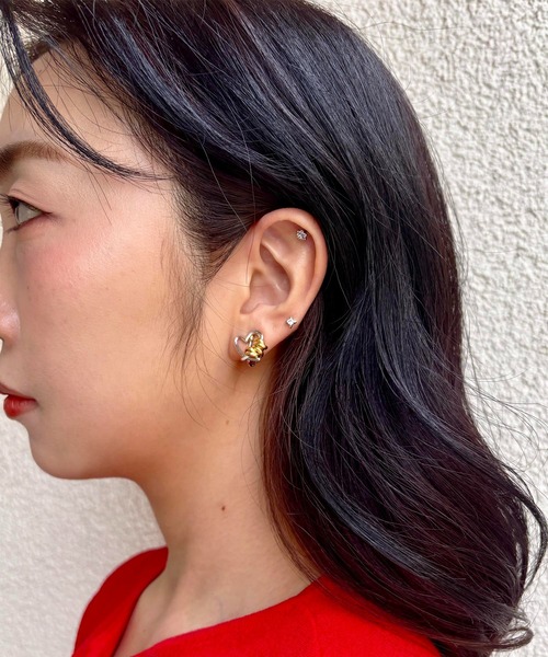 LAPUIS(ラピュイ)の「LAPUIS(ラピュイ)Line coil heart earrings M(イヤリング・レディース・マルチ/ゴールド・FREE)」の14枚目の写真