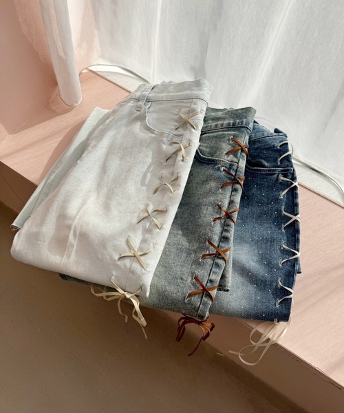 one after another NICE CLAUP(ワンアフターアナザーナイスクラップ)の「サイドレースアップストレッチデニム(デニムパンツ・レディース・ブルー系その他/ブルー/ライトブルー・SMALL/MEDIUM)」の21枚目の写真