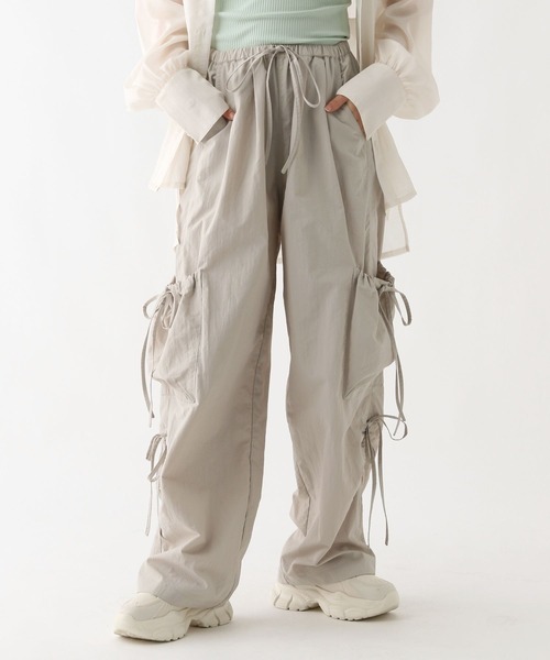 GLOBAL WORK（グローバルワーク）の「リボンカーゴパンツ/AND YUA ANY/319419（カーゴパンツ・キッズ・ライトグレー/チャコール・MEDIUM/SMALL）」の8枚目の写真