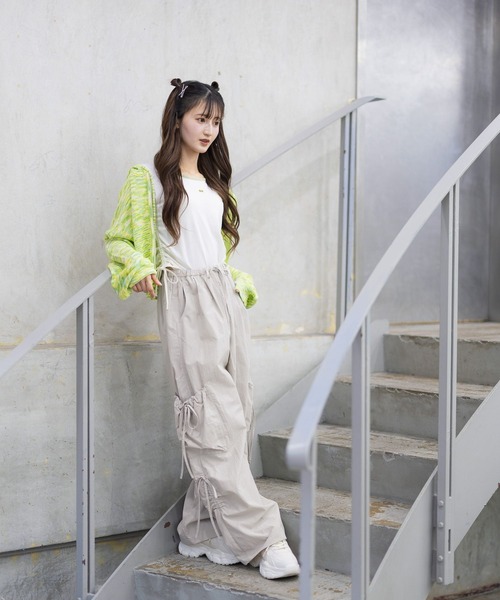 GLOBAL WORK（グローバルワーク）の「リボンカーゴパンツ/AND YUA ANY/319419（カーゴパンツ・キッズ・ライトグレー/チャコール・MEDIUM/SMALL）」の22枚目の写真