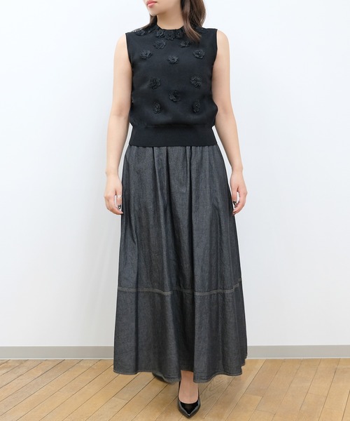 STRAWBERRY-FIELDS（ストロベリーフィールズ）の「フラワーモチーフノースリーブニット（ニット/セーター・レディース・ブラック/ホワイト系その他・2）」の11枚目の写真