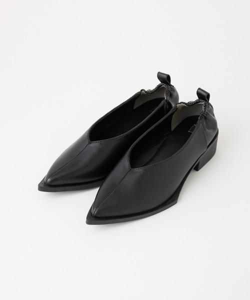 COLONY 2139（コロニートゥーワンスリーナイン）の「ポインテッドトゥローファー（ローファー・レディース・シルバー/ブラック/オフホワイト・MEDIUM/LARGE）」の11枚目の写真