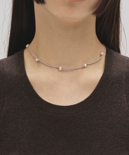 TODAYFUL（トゥデイフル）の「【TODAYFUL/トゥデイフル】Cord Pearl Choker/コードパールチョーカー（チョーカー・レディース・ブラック/ブルー系その他/バーガンディー・FREE）」の2枚目の写真