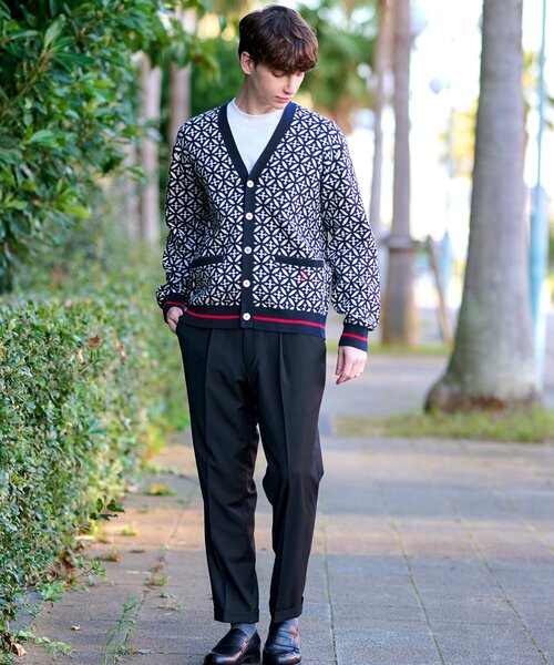 DRESSTERIOR(ドレステリア)の「オーバーラップサークル ジャカード ニットカーディガン(カーディガン/ボレロ・メンズ・ネイビー系・91/92/90/94)」の4枚目の写真