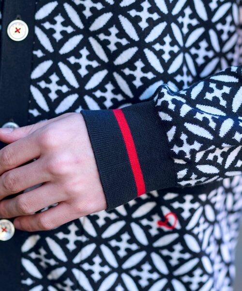 DRESSTERIOR(ドレステリア)の「オーバーラップサークル ジャカード ニットカーディガン(カーディガン/ボレロ・メンズ・ネイビー系・91/92/90/94)」の12枚目の写真