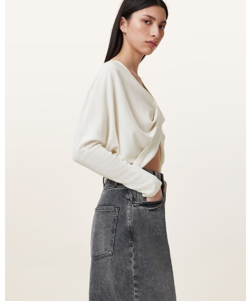 ALLSAINTS(オールセインツ)の「JULIEANA V NECK WRAP JUMPER | JULIEANA Vネック ラップ ニット・セーター(ニット/セーター・レディース・ホワイト・S/M/L/XS)」の6枚目の写真