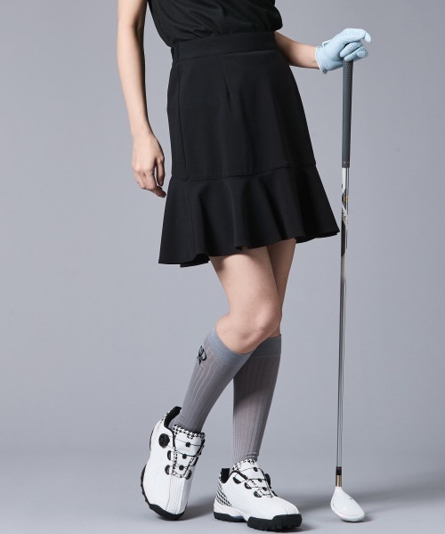 CHIC STYLE（シックスタイル）の「裾フレアスカート(アンダーパンツ付)＜大きいサイズ有＞シックスタイルゴルフ（スカート・レディース・ブラック/グレー・5L/4L/3L/LL/L/M）」の2枚目の写真