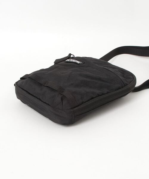 CHROME（クローム）の「［ CHROME / クローム ］PAC POUCH 2L / パック ポーチ 耐水 容量：2L（ボディバッグ/ウエストポーチ・メンズ・ブラック/グレー/サックスブルー/ベージュ・FREE）」の11枚目の写真
