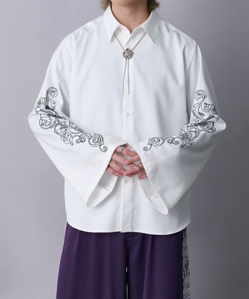Ellno Loset(エルノロゼット)の「フレアスリーブフラワー刺繍シャツ(シャツ/ブラウス・メンズ・ブラック/オフホワイト・SMALL/MEDIUM/LARGE)」の13枚目の写真