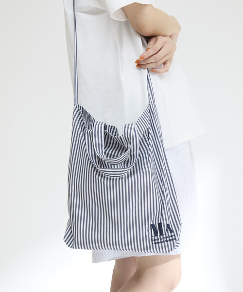 Firsthand（ファーストハンド）の「MA Firsthand/マ ファーストハンド STOCK FABRIC EMBROIDERY BAG / ストックファブリックエンブロイダリーバッグ / シャツ地2WAYトート（トートバッグ・レディース・ネイビー/イエロー/ブルー・FREE）」の6枚目の写真