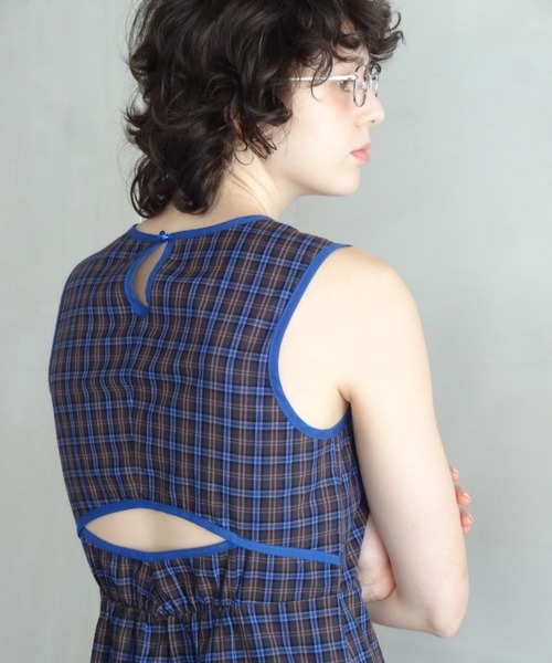 idem（イデム）の「back cut check onepiece／バックデザイン