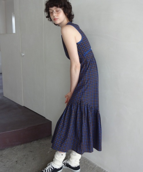 idem（イデム）の「back cut onepiece／バックデザインノースリーブワンピース（ワンピース・レディース・ネイビー/ブラウン/ブラック/アイボリー・FREE）」の18枚目の写真