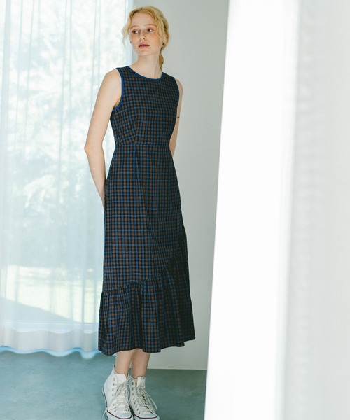 back cut onepiece／バックデザインノースリーブワンピース