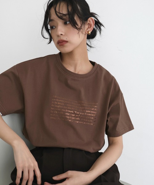 hellam（へラム）の「箔プリントロゴTシャツ（Tシャツ/カットソー・レディース・ブラウン/グリーン/ホワイト×ブラック/チャコール/オフホワイト・FREE）」の17枚目の写真